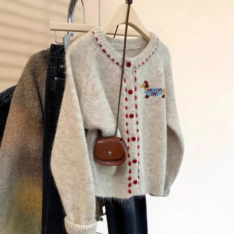 Apricot-Colored Thickened Round-Neck Knit Cardigan for Women, Autumn 2026 New Design, Soft and Cozy Sweater Jacket for Outerwear Apricot-Colored Thickened Round-Neck Knit Cardigan for Women, Autumn 2026 New Design, Soft and Cozy Sweater Jacket for Outerwear