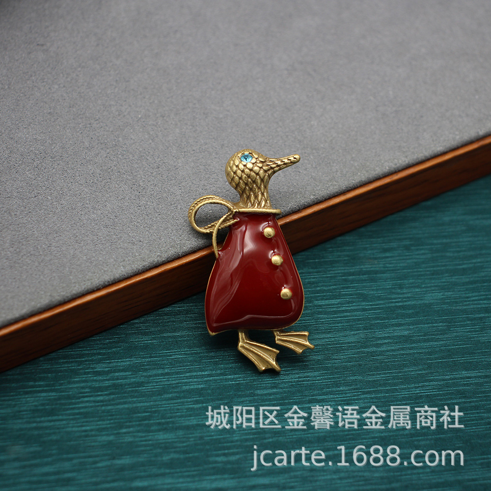 서양 중간 고대 구리 도금 18 올드 빈티지 골드 매칭 블루 에나멜 디자인 펭귄 디자인 작은 브로치