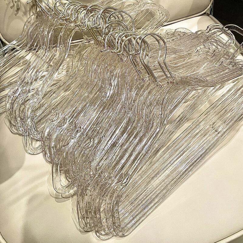 Clothes Hanger Household Ins Style Girl Transparent Acrylic Clothes Hanger Clothing Store Special Seamless Clothes Drying Rack Wholesale