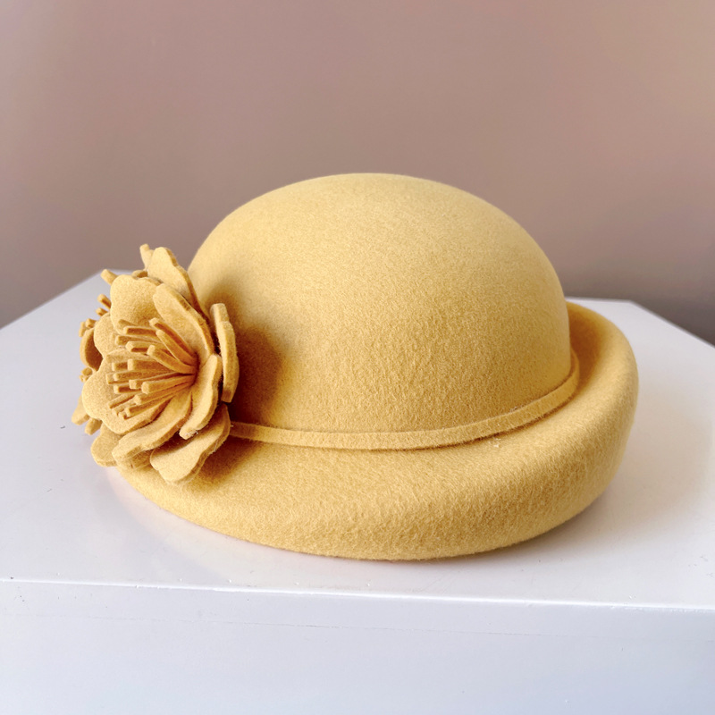 Women's Vintage Style Sweet Flower Crimping Bowler Hat display picture 9