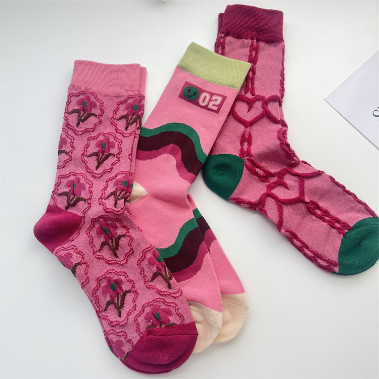 Women's Elegant Lady Color Block Cotton Crew Socks A Pair display picture 7
