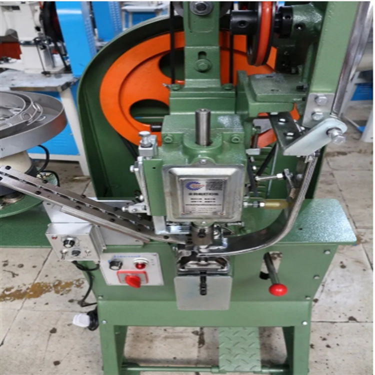 Máquina de perforación automática de bobina a bobina, máquina de perforación automática de bobina, máquina de perforación automática de doble cabeza y función de corte