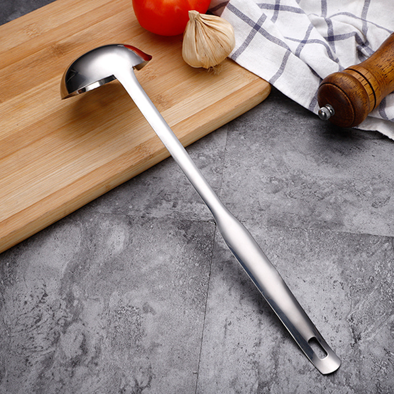 Cuchara de separación de sopa de aceite doméstica de acero inoxidable gruesa sopa de sopa de cocina gran filtro de arroz sopa de mango largo sopa de sopa