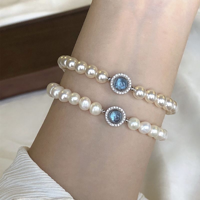 Elegant Glam Luxurious Geometric Imitation Pearl Plating Women's Bracelets display picture 1