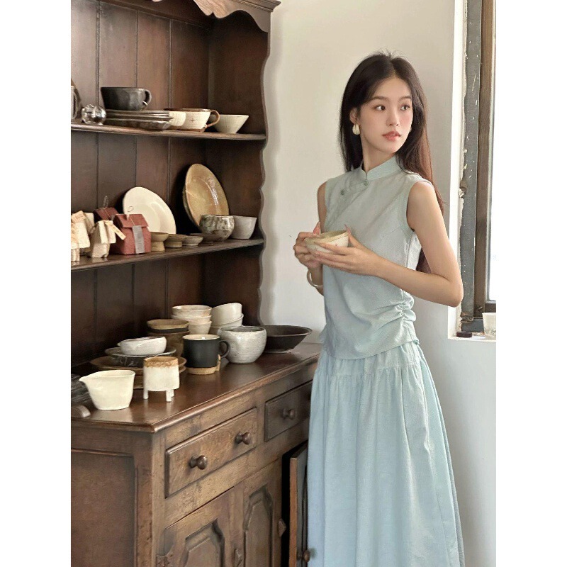 New Chinese-Style Suit Skirt for Women, Summer National Style, Elegant Stand-Up Collar Sleeveless Top Paired with High-Waisted Skirt Two-Piece Set