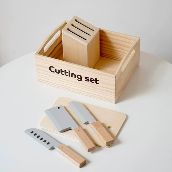 Korean wooden box, knife