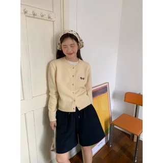 格子狗贴布绣针织开衫女春秋2026新款宽松简约短款上衣