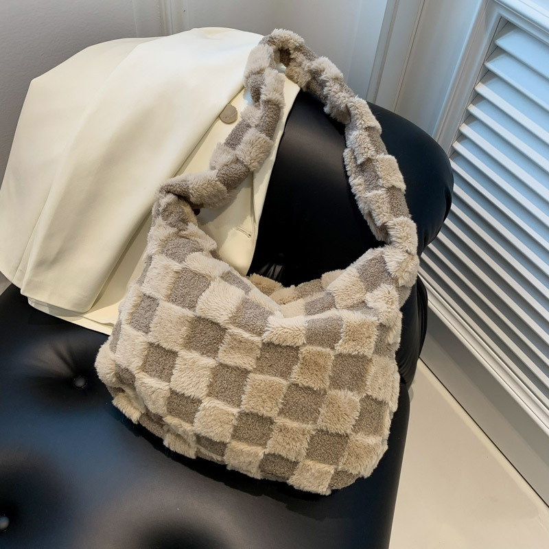 Autumn and winter bags 2023 new bags women ins single shoulder underarm bag casual fashion casual solid color handbag_voghion.com