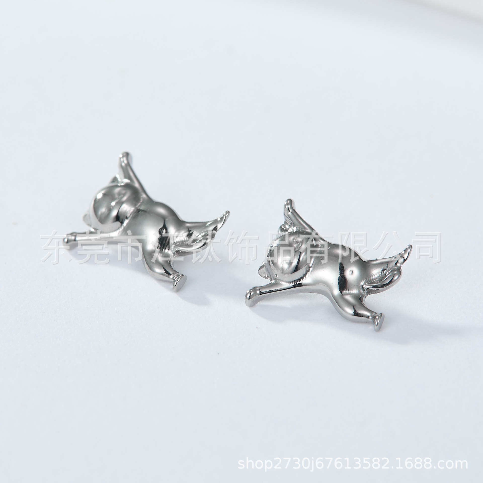 Pointed titanium steel lip stud product view