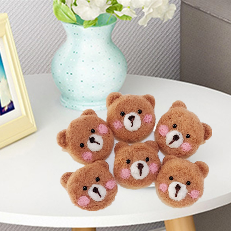 羊のフェルトのスタンプの小さいヒグマのクリスマスの装飾品の子供の髪のひものヘアリングの服のブローチの装飾材料|undefined