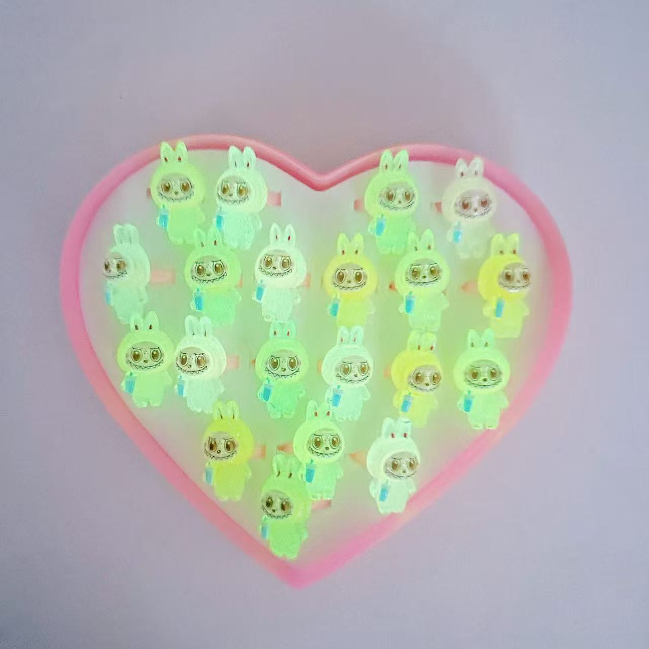 20 pieces [glow in the dark] labubu