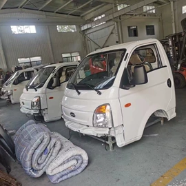 车架总成;驾驶室及配件;车身及附件