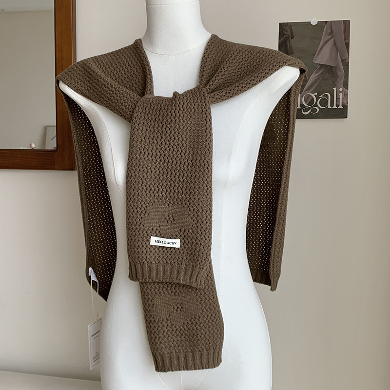 Sopa de punto de alta sensación nueva camisa de estilo extranjero falso cuello de moda universal sopa de punto cruzado con hombros pequeños
