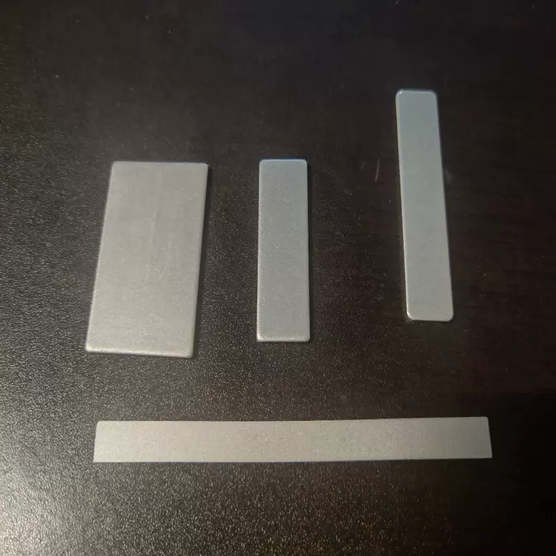 方形增重铁垫片厂家生产蓝牙音箱配重铁鼠标金属加重铁 长方铁片
