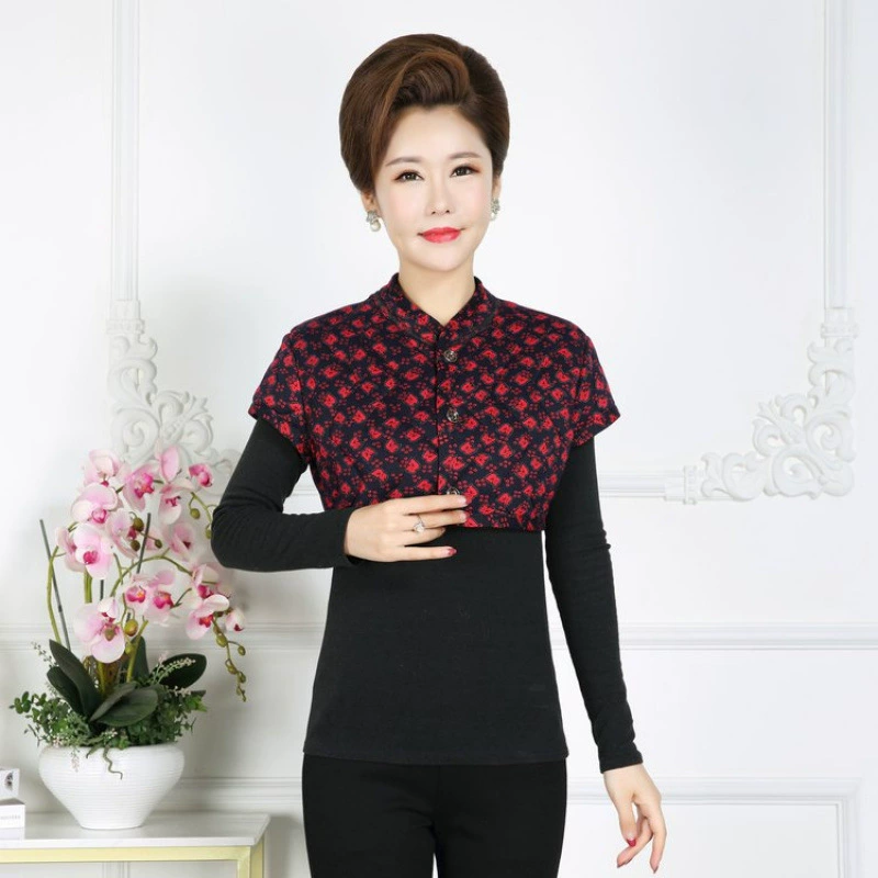 Мама одеваются для защиты от холода и тепла