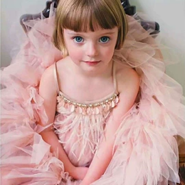 童连衣裙;童礼服;童半身裙