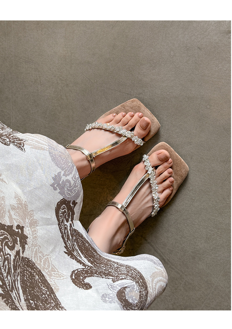 Sandal cao gót nữ mũi vuông hở ngón, quai ngang đính đá, gót dị hình — màu vàng, bạc chi tiết 10