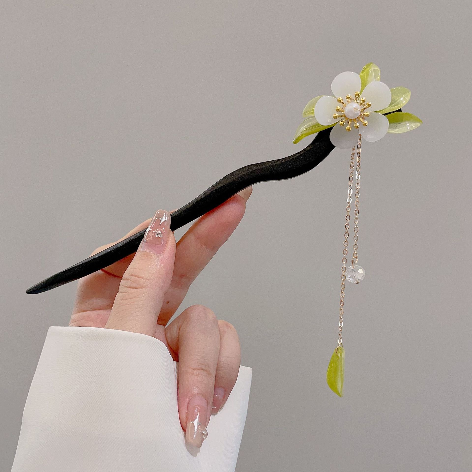 Pinzas de cabello nuevas chinas de alto nivel sensación pinzas de madera estilo antiguo cabello más de un disco de cabello de paso agitado decoración de cabello de mujer imitación de madera negra pinzas de bordas