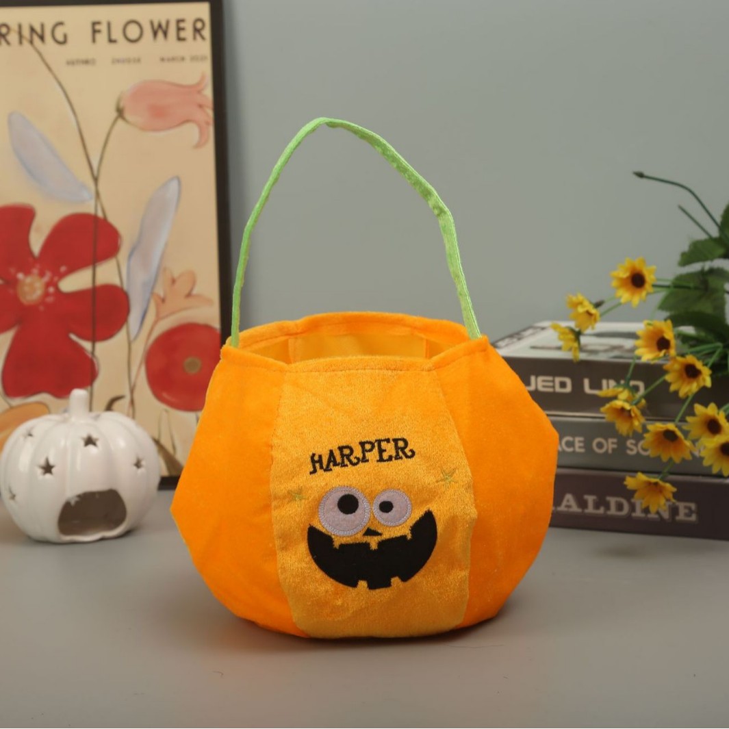 Halloween Y accesorios de decoración bolsas de calabaza portátiles bolsas de dulces bolsas de regalo tridimensionales no tejidas fiesta fantasma