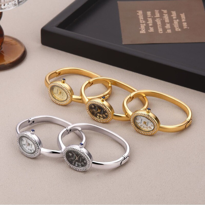 New Oval Diamond-Encrusted Roman Numeral Bracelet Watch, Light Luxury Quartz Watch, Versatile Women's Gold Watch for Commuting, Wholesale New Oval Diamond-Encrusted Roman Numeral Bracelet Watch, Light Luxury Quartz Watch, Versatile Women's Gold Watch for Commuting, Wholesale
