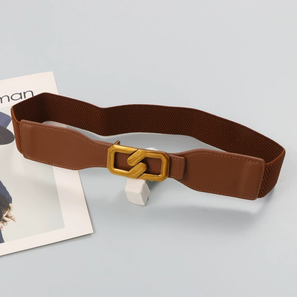 Camel (character buckle)