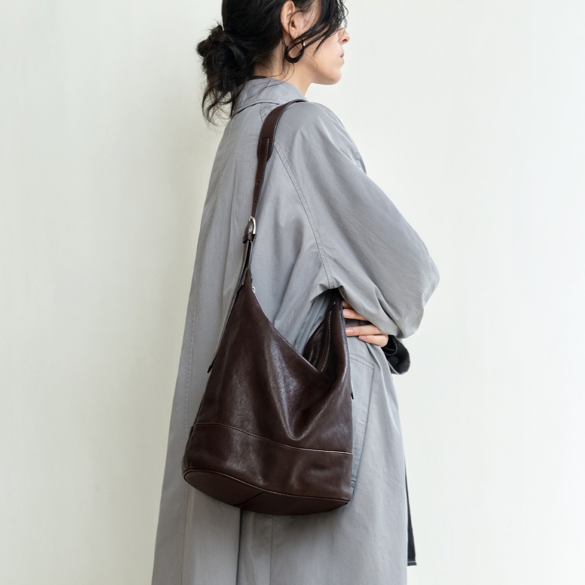 [Song Jia Style] Qiuzhen Gewu Slouchy Bag Vegetable-Tanned Sheepskin Double-Handle Bucket Bag Luxury Commuter Handbag For Women - Thumbnail 3