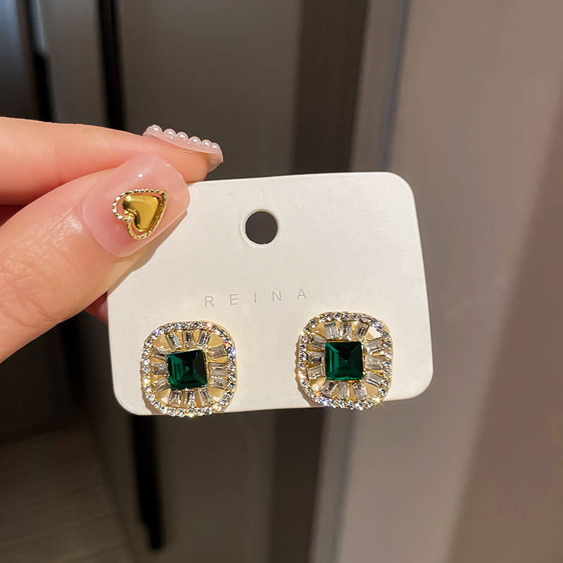 Temperamento de pendientes verdes pendientes ligeros lujosos de alto nivel sensación de pendientes zircon flores joyas geométricas al por mayor fábrica