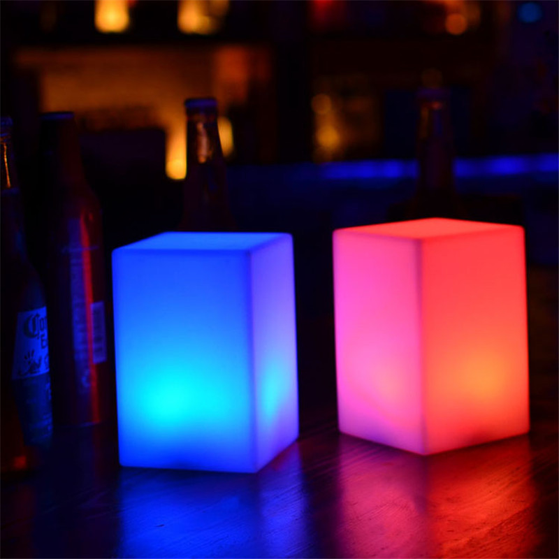 Lámpara de escritorio transfronteriza cuadrada recargable de luz nocturna de la habitación de niños en línea luz de escritorio de protección de ojos de bar limpia luz de atmósfera creativa