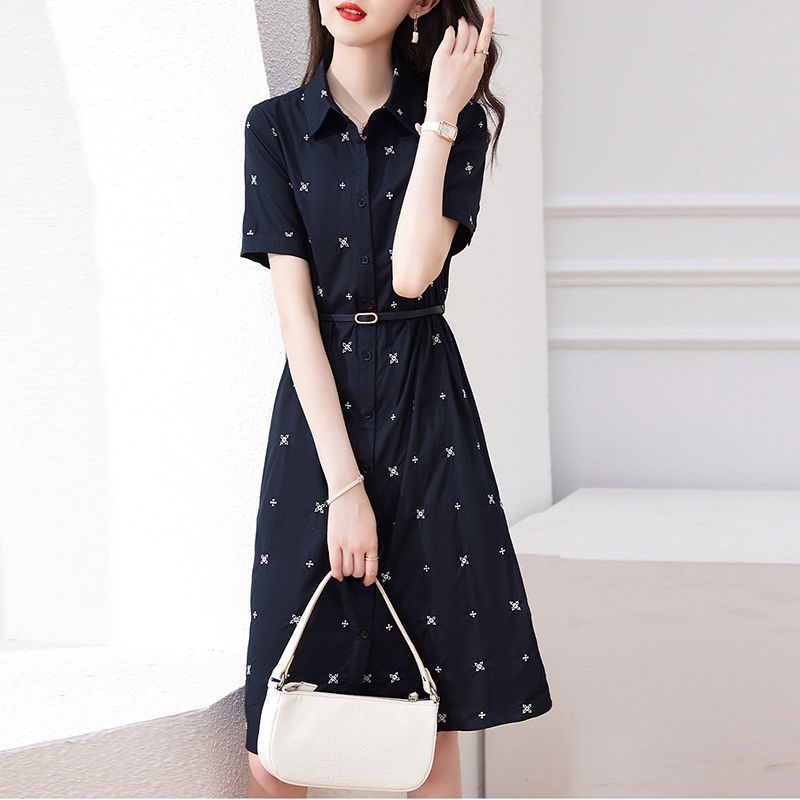 Váy sơ mi nữ cổ POLO tay ngắn in họa tiết thắt eo — màu xanh hải quân chi tiết 4