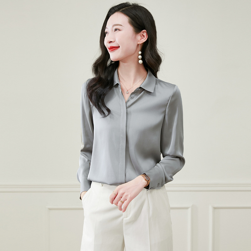 Light Luxury Commuter Style Silk Shirt for Women, Turn-Down Collar Single-Breasted Solid Color Mulberry Silk Top, Elegant Office Wear for Women