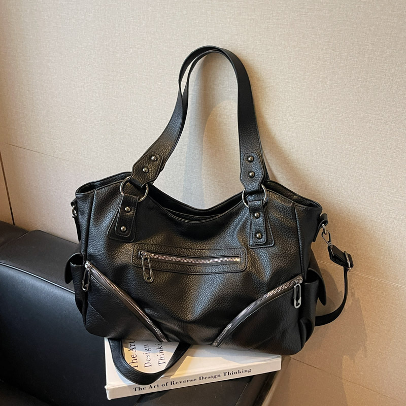 Cross-Border Hot Sale Large Capacity Tote Bag For Women, High-End Luxury Trendy Cool Motorcycle Style Shoulder Bag, Versatile 2026 - Thumbnail 6