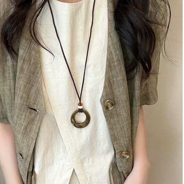 Nuevo estilo chino retro collar de estilo nacional femenino universal nicho largo cadena de suéter accesorios simples de alta calidad
