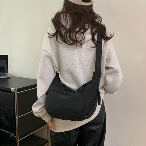 2024 New Nylon Dumpling Bags for Women Trendy Shoulder and Crossbody Lightweight Underarm Bags Unique Simple Canvas Bags
