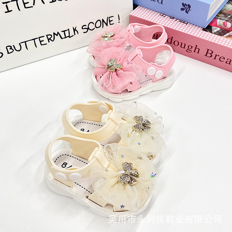 Sandalias de niña de verano antideslizante suave zapatos para bebés pequeños niñas hebilla fábrica directa al por mayor comercio exterior