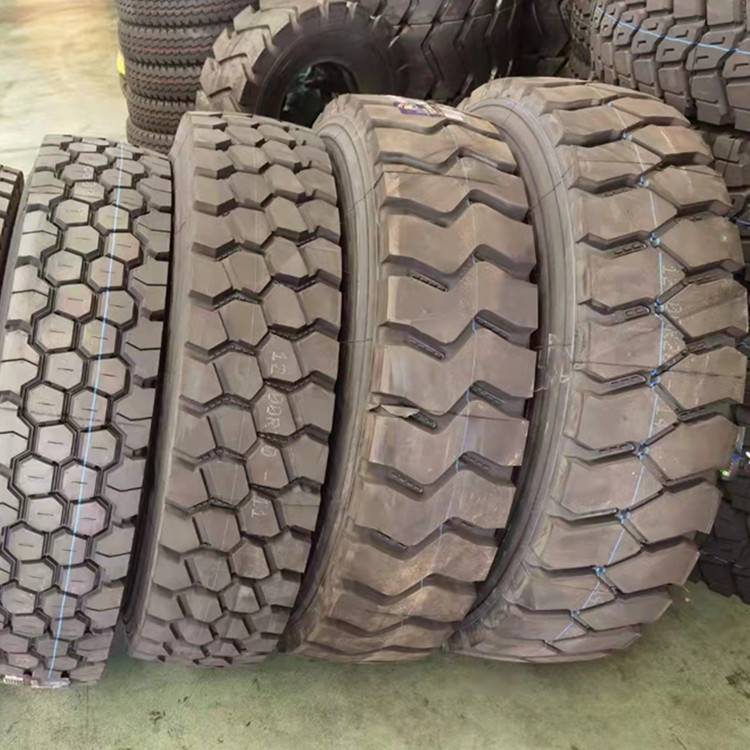 1200r20汽车轮胎批发矿山花纹大载胎短途自卸车搅拌车轮胎1200R20