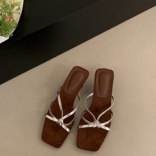 Sandalias de mujer de verano, zapatillas de mujer con cabeza cuadrada, correa de metal, tacones de gato, zapatillas retro, nuevos zapatos de mujer de moda image 10