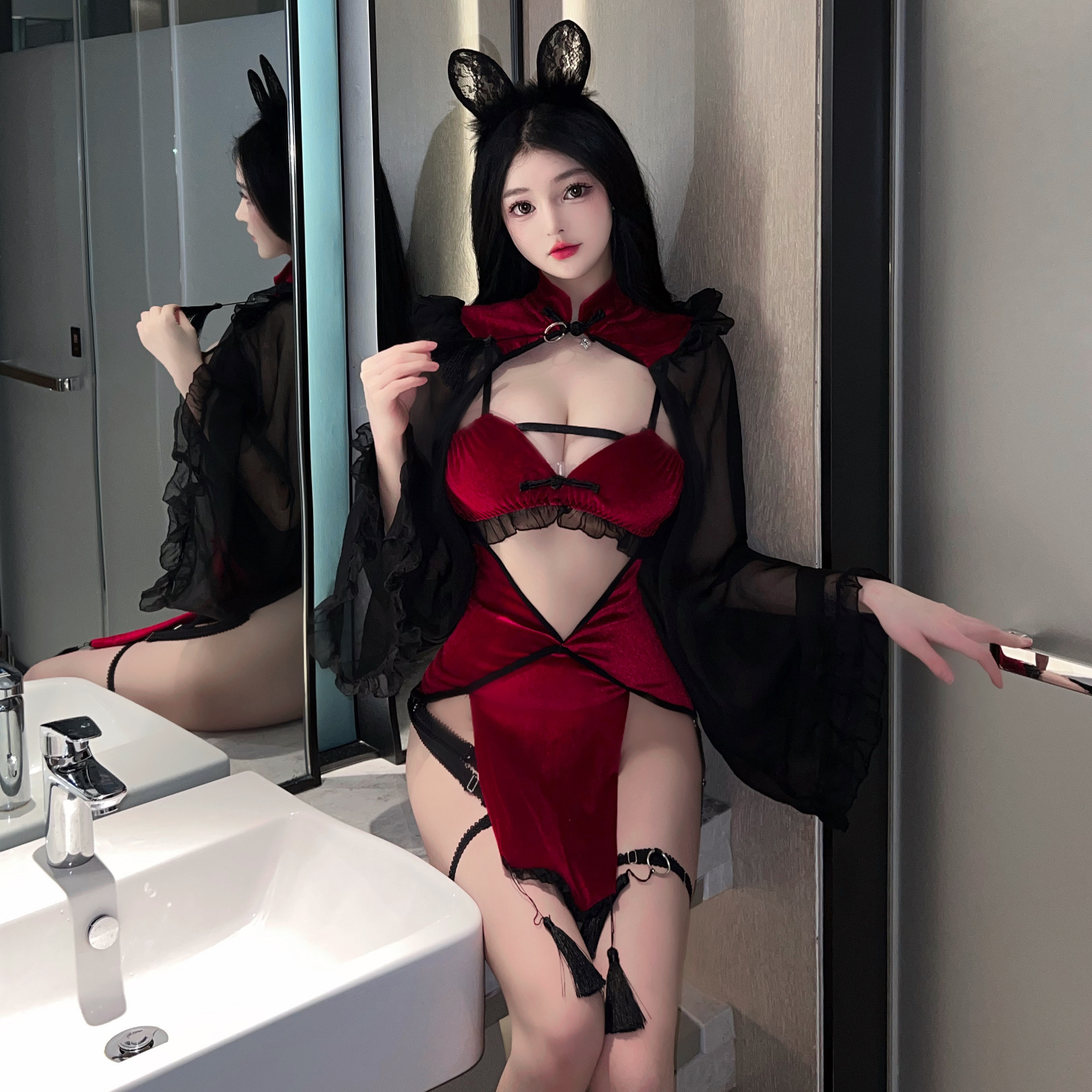 Love Ruo New Devil hollow tassel sexy puff sleeve shawl ball Queen cheongsam sexy suit 5455