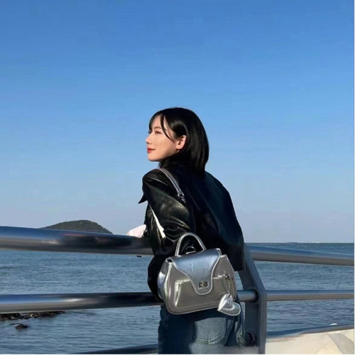 Original design ins niche trendy brand backpack  summer new simple handbag casual shoulder bag