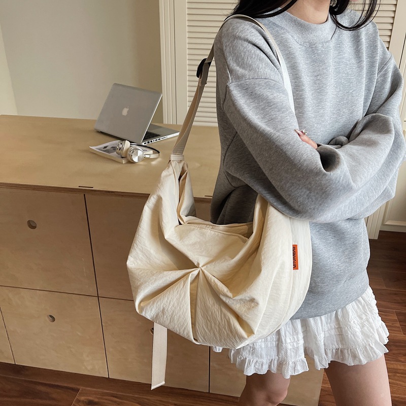 Bolsa de hombro de mujer simple coreana de color sólido de gran capacidad para trabajar bolsas de mujer 2026 bolsas de bolsas de bolsas de nicho image 5