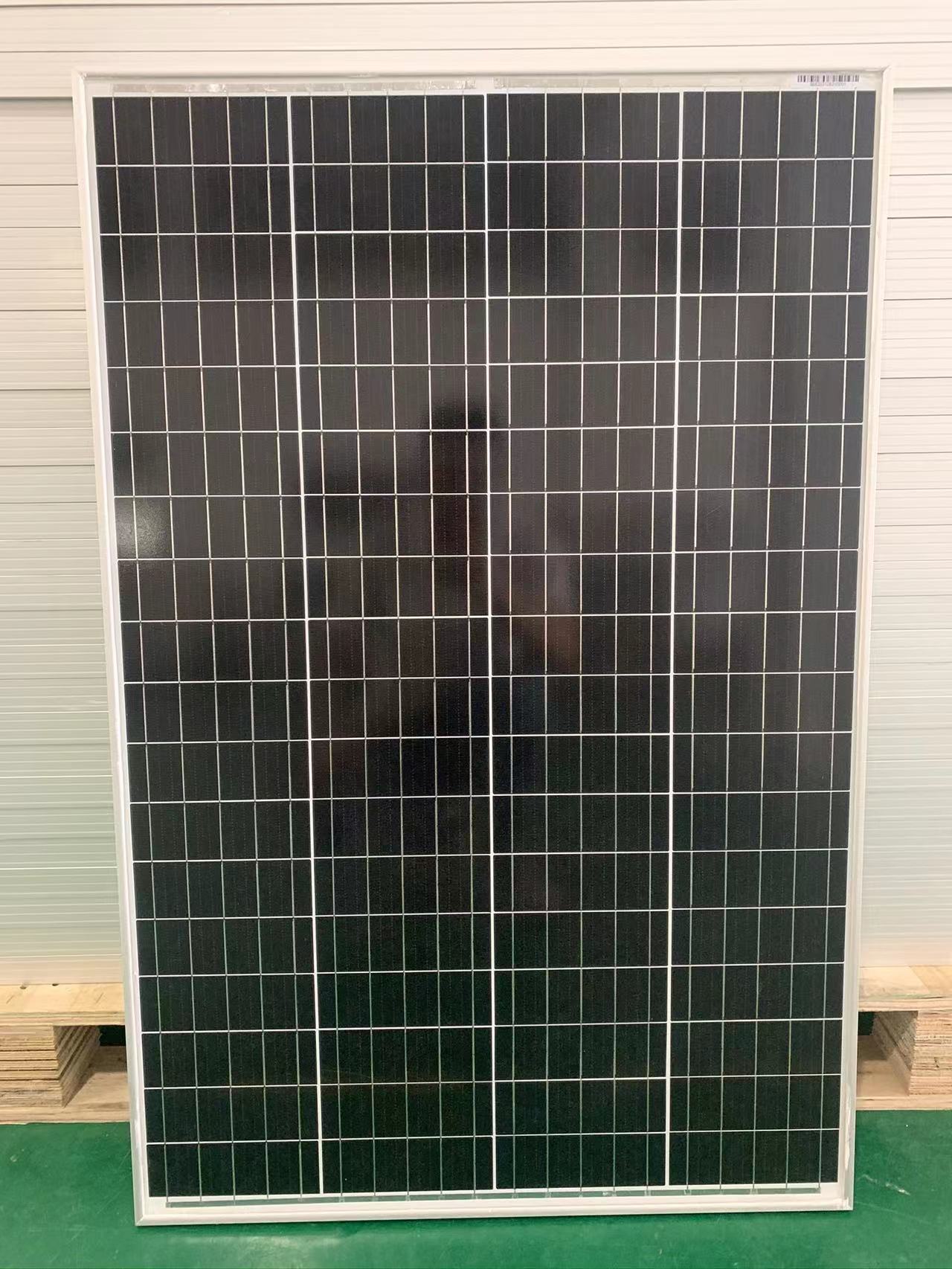 厂家供应太阳能光伏电池板充电板单晶硅多晶硅太阳能电池板批发