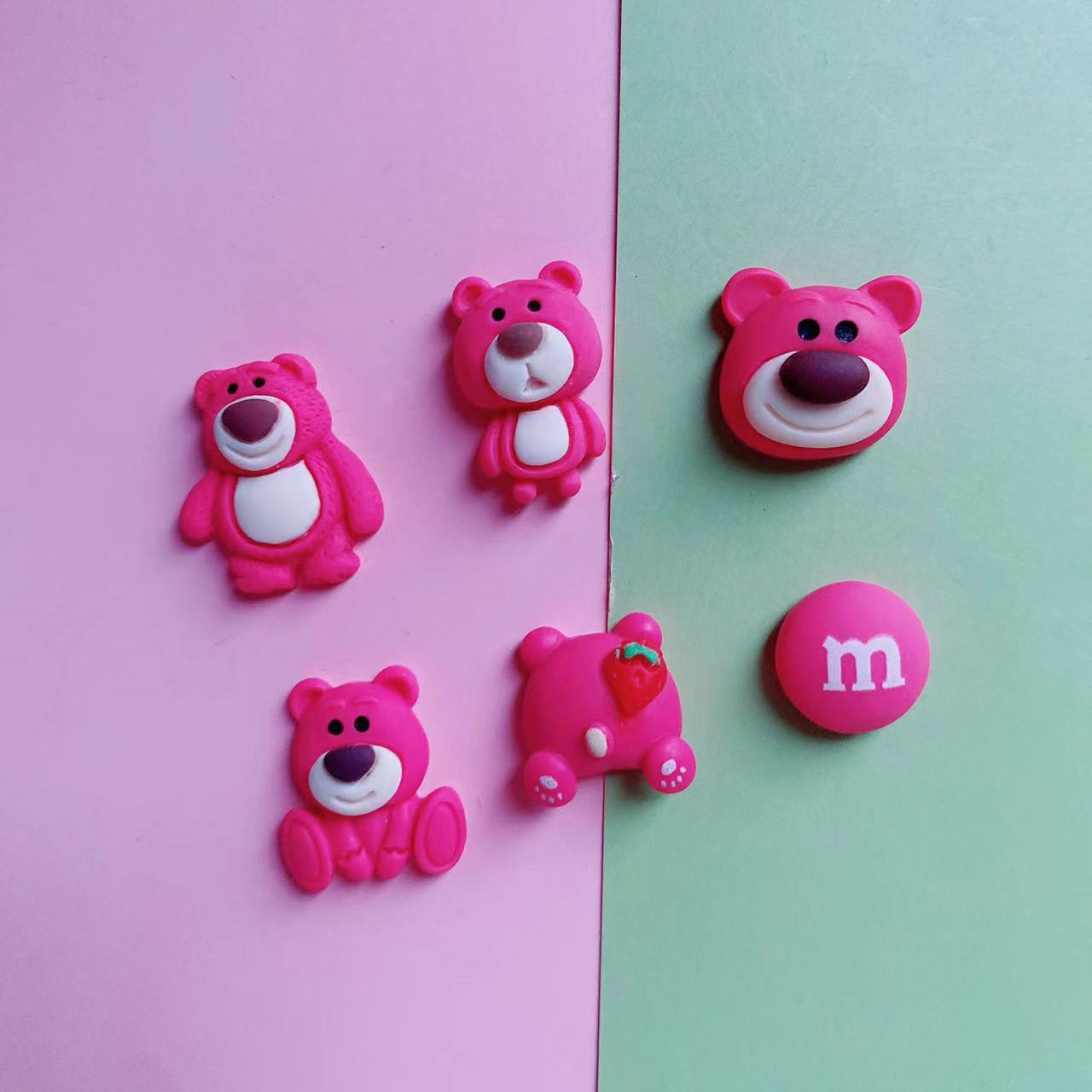 Cartoon strawberry bear M bean diy cream glue resin accessories mobile phone shell material package hole shoes accessories jewelry accessories