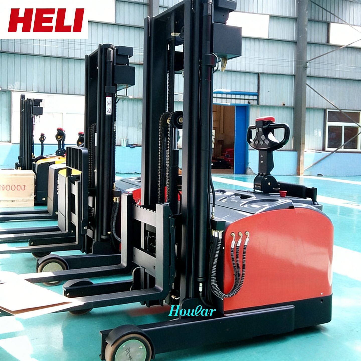 合力CQDM12/15-810小前移1.2T3米平衡重式堆高车站驾式全电动叉车