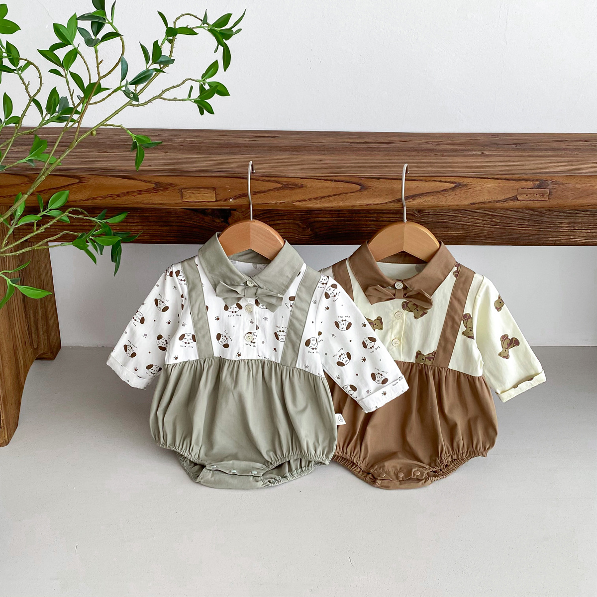 Mono del bebé otoño Niño de dibujos animados impreso ropa bebé recién nacido falso dos piezas Caballero pajarita camisa mameluco