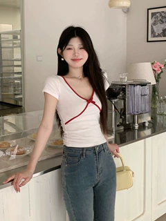 设计感撞色V领短袖t恤女2026新款夏季立体蝴蝶结修身甜辣小众上衣