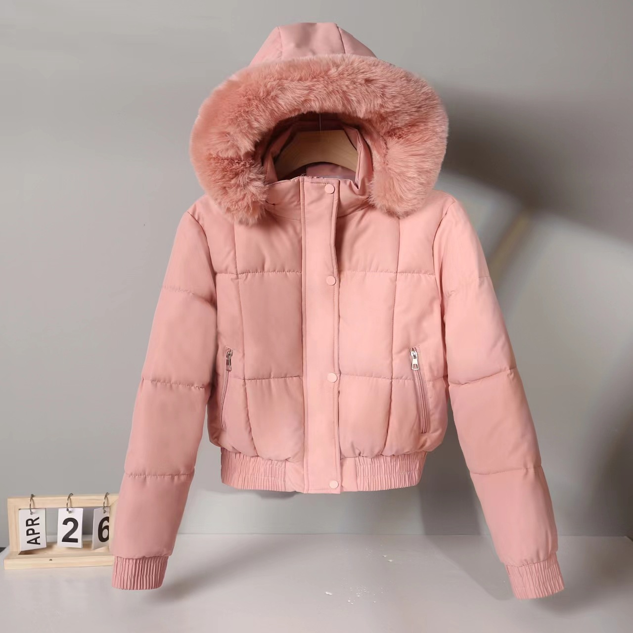 Ropa de algodón corta para mujeres superando el viento de Hong Kong estilo coreano de invierno acelerado chaqueta de algodón estudiantil gran abrigo de pan de cuello de pelo image 7