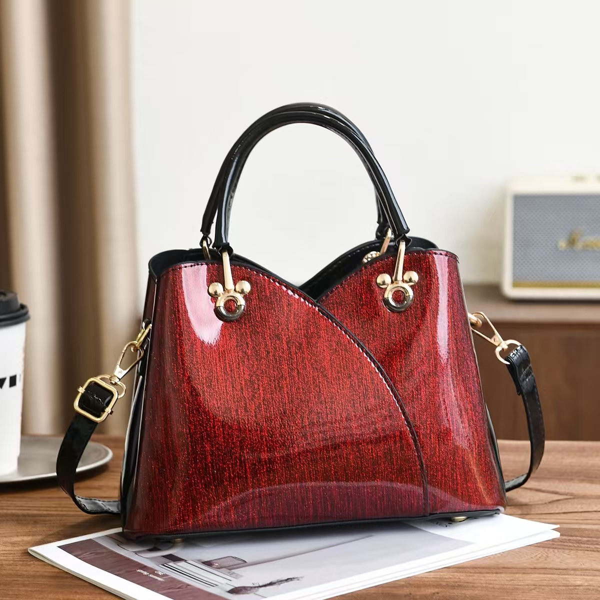 Bolso de mano retro, bolso de cuero brillante, bolso de hombro casual, bolso de brazo, bolsas transfronterizas.