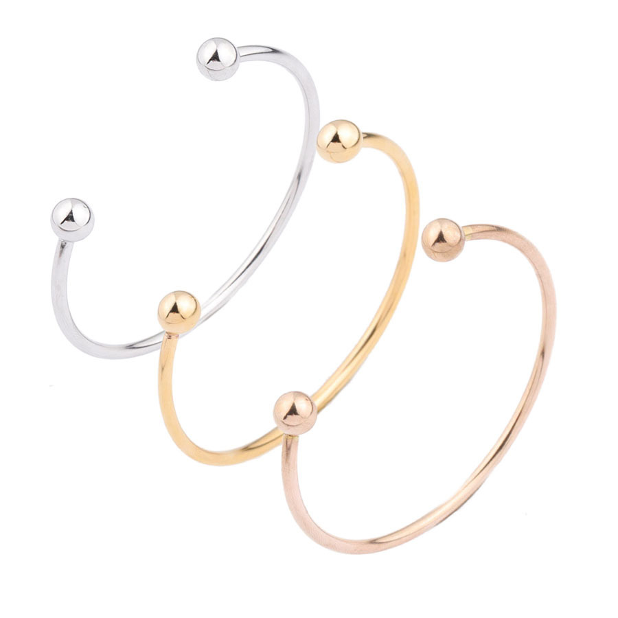 Bracelet Panjia Basic, perle ronde ouverte en acier inoxydable (3 mm d'épaisseur, 60 mm), disponible en stock. Personnalisable avec d'autres perles._voghion.com