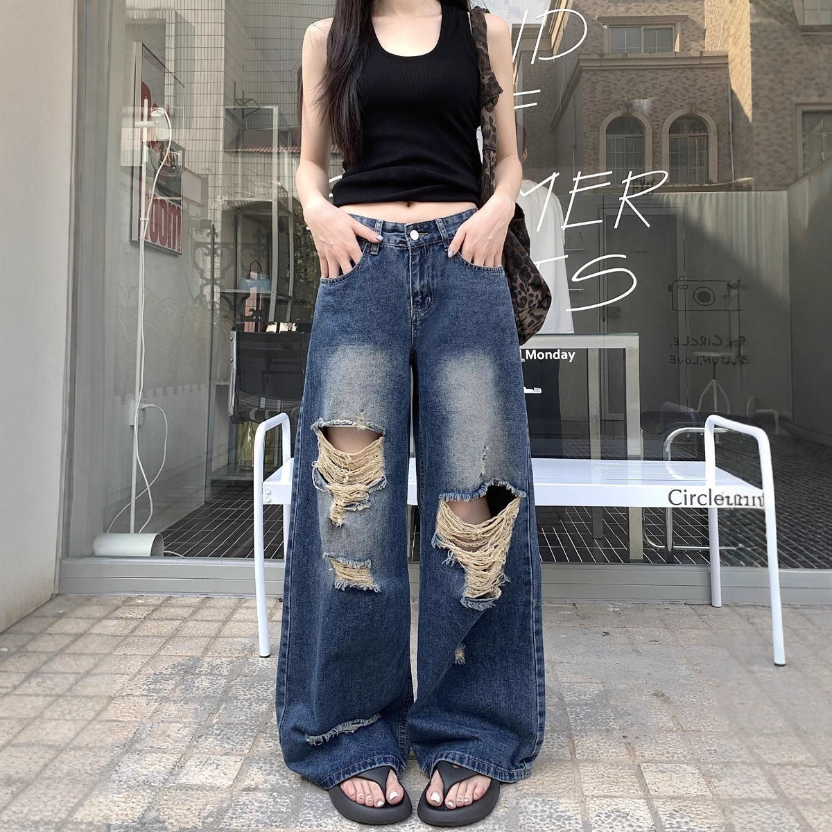 Petite American Retro Ripped High-Waisted Wide-Leg Jeans for Women, Loose Slimming Straight Pants with Drape, Floor-Length Trousers