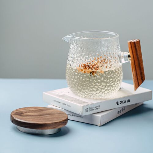 Japanese-style glass tea cup with lid, filtered office water cup, simple men's and women's large-capacity tea separation cup