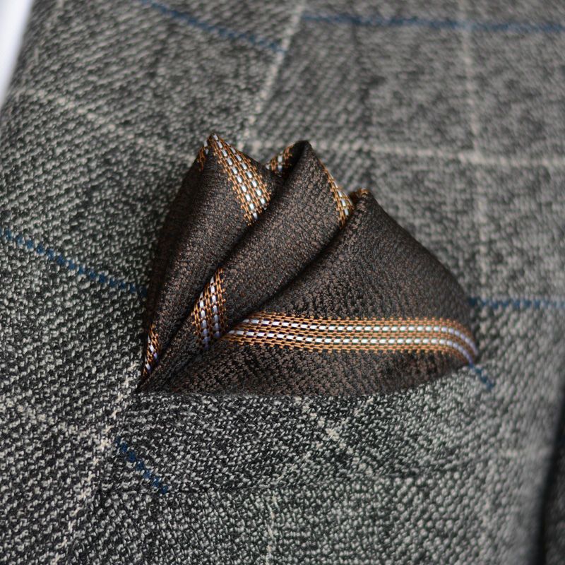 Nœud papillon élégant pour tenue formelle et professionnelle_voghion.com